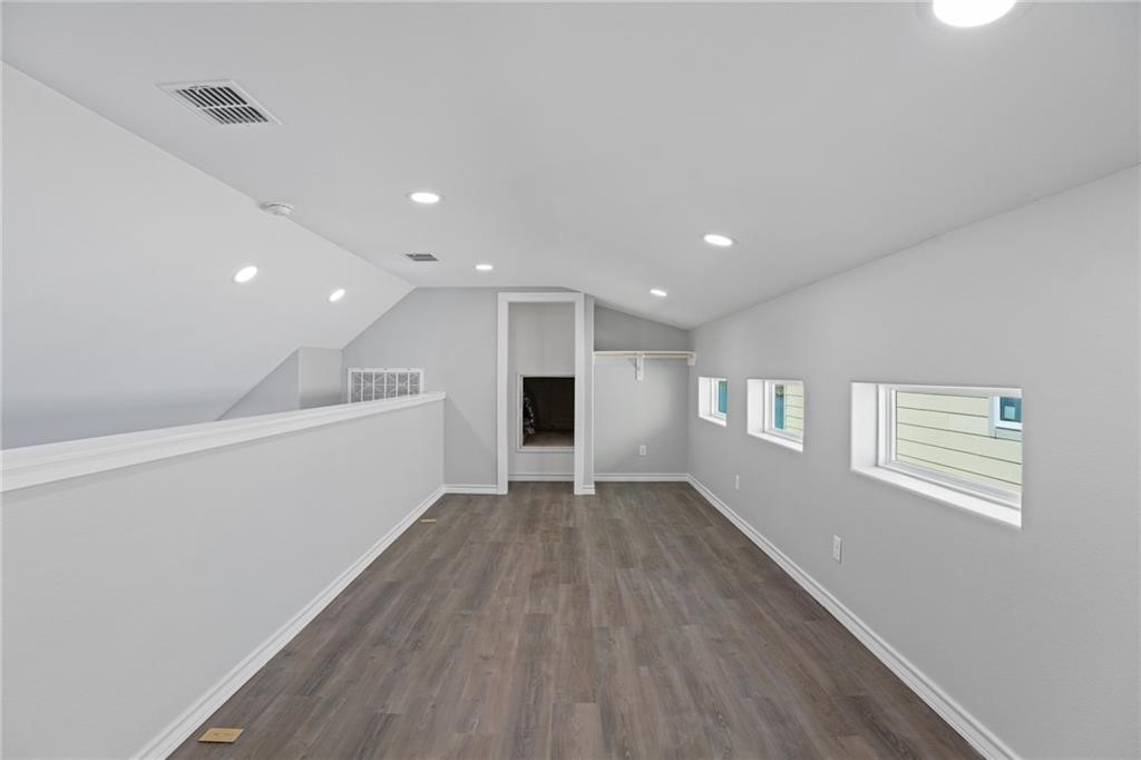 14933 Leeward Dr Property Photo 18