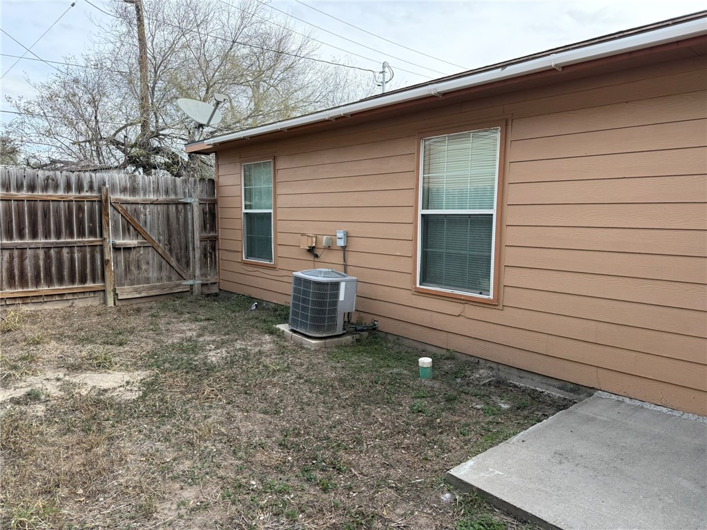 310 S Hermann Ave Property Photo 10