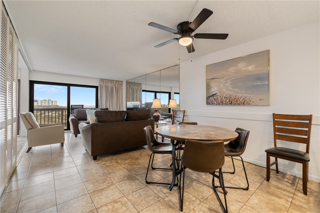 15340 Leeward Dr 207 Property Photo 4