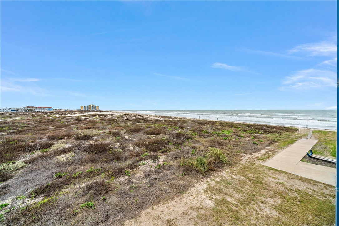 15340 Leeward Dr 207 Property Photo 14