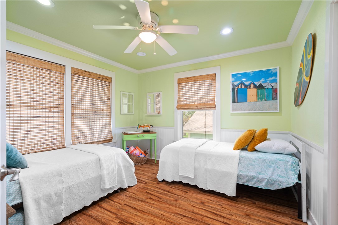 1419 S Magnolia Property Photo 12