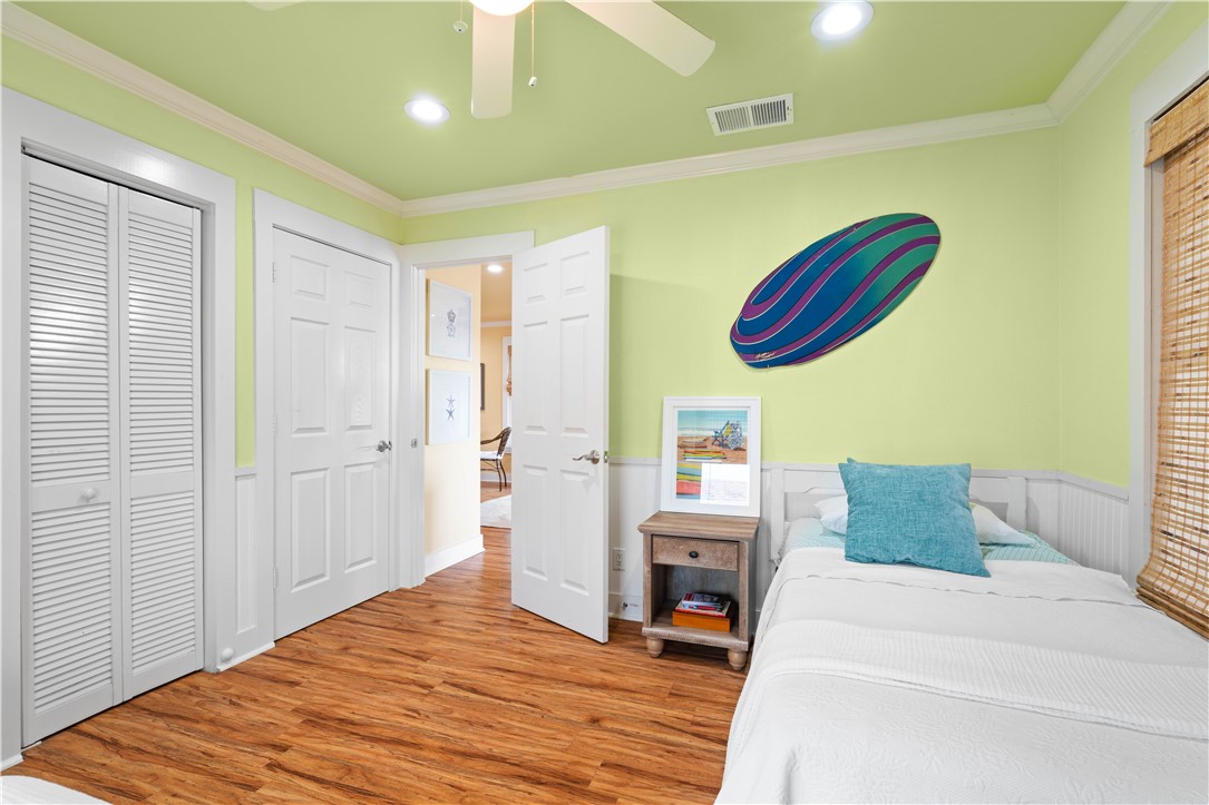 1419 S Magnolia Property Photo 13
