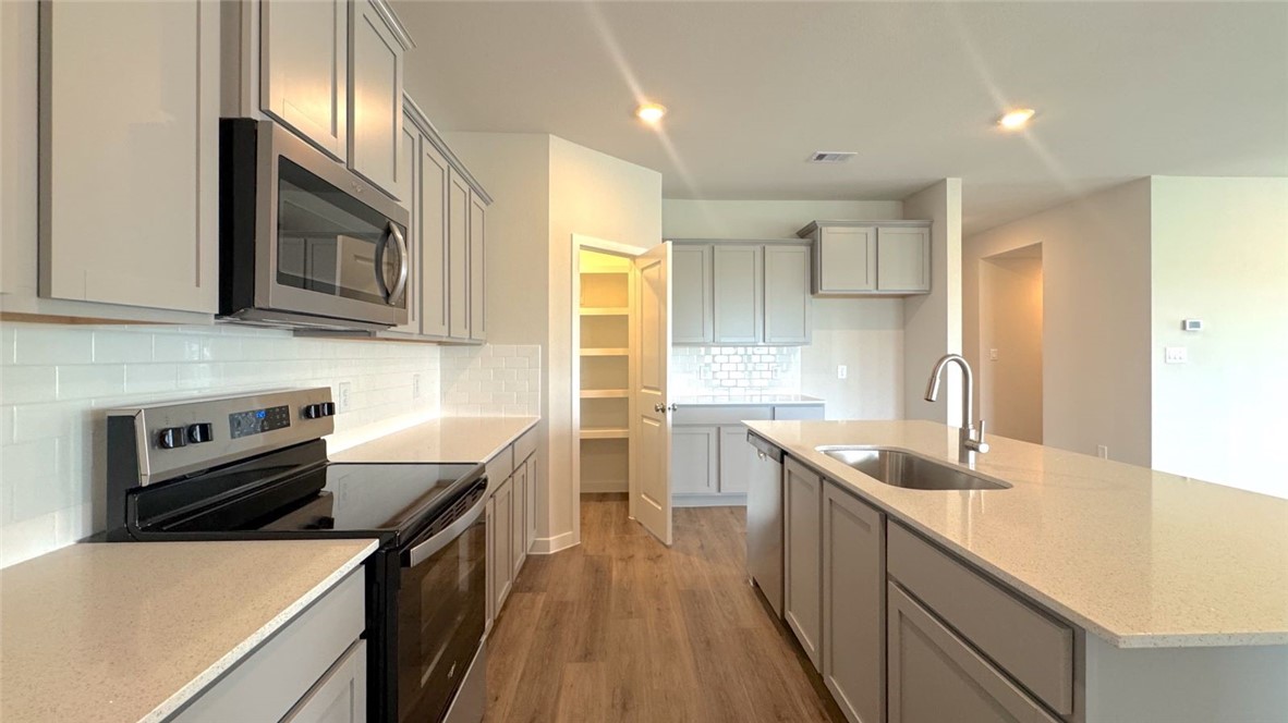 857 Fisher's Island Property Photo 23