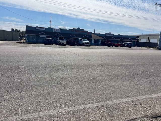 4300 Leopard St Property Photo 13