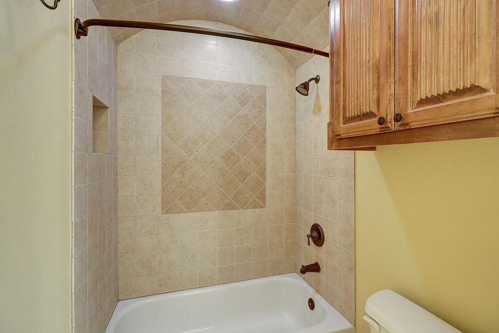 4510 Thoreau Property Photo 16