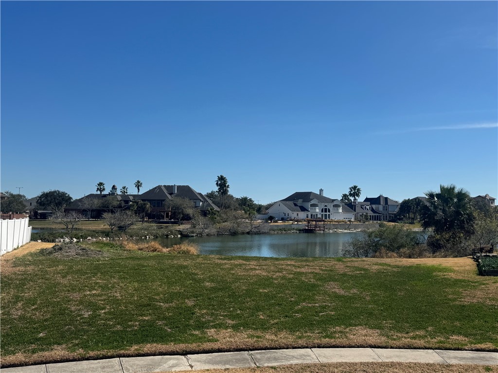 7650 Kings Lake Cr Property Photo 2