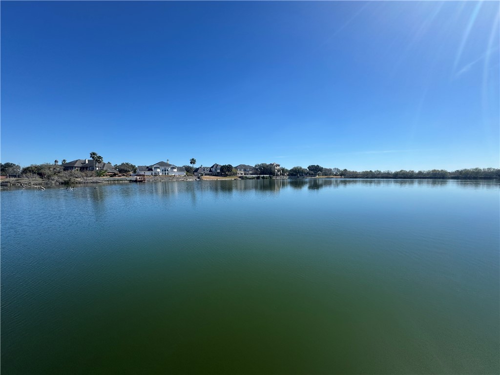 7650 Kings Lake Cr Property Photo 7