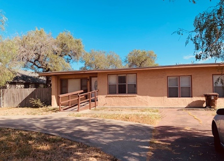 502 W Avenue A Property Photo 1