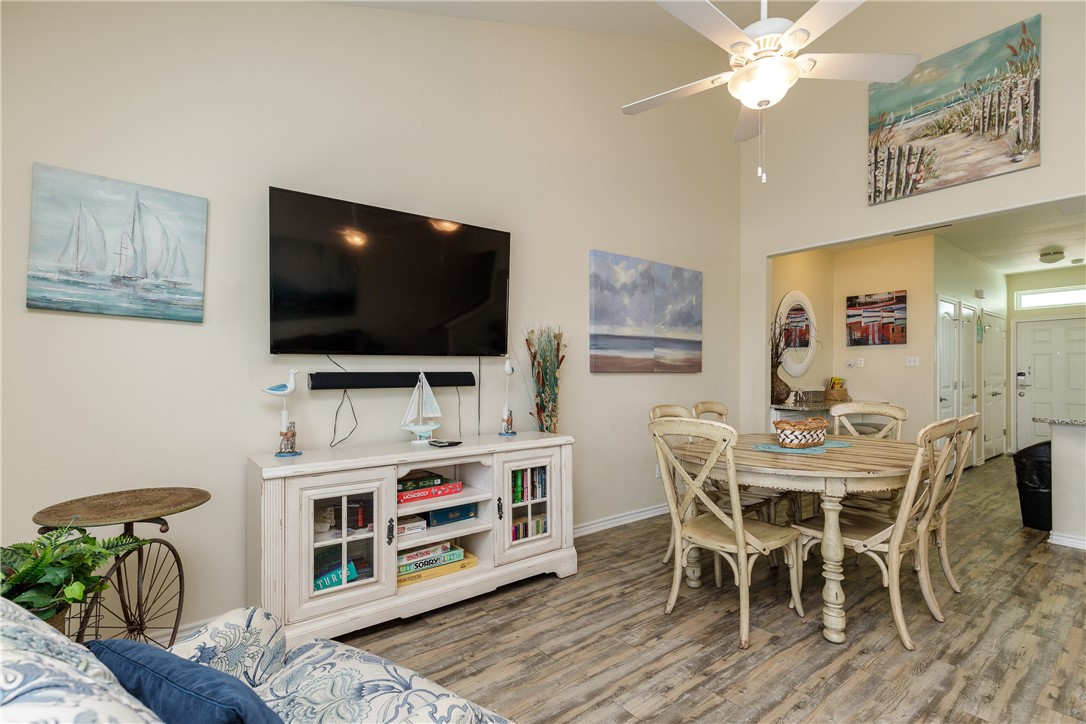 15104 Dory Dr Property Photo 9