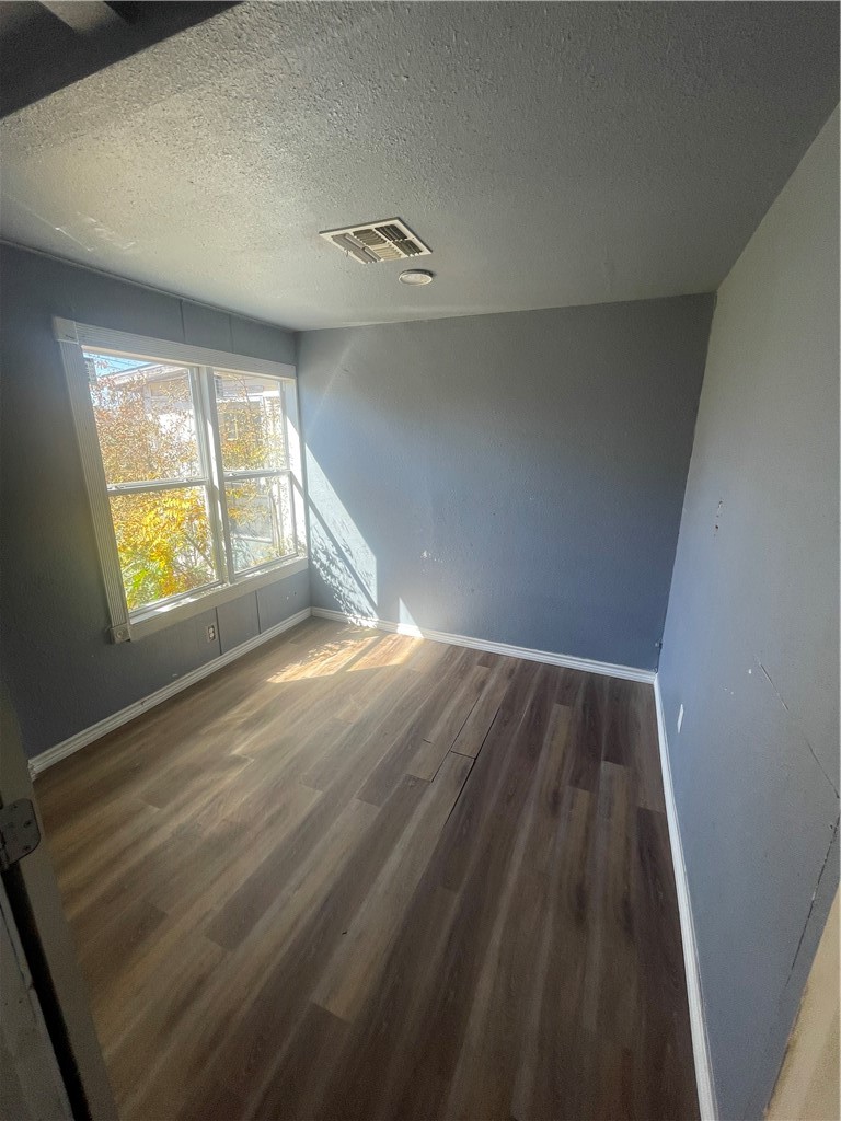1733 Karen Dr Property Photo 8