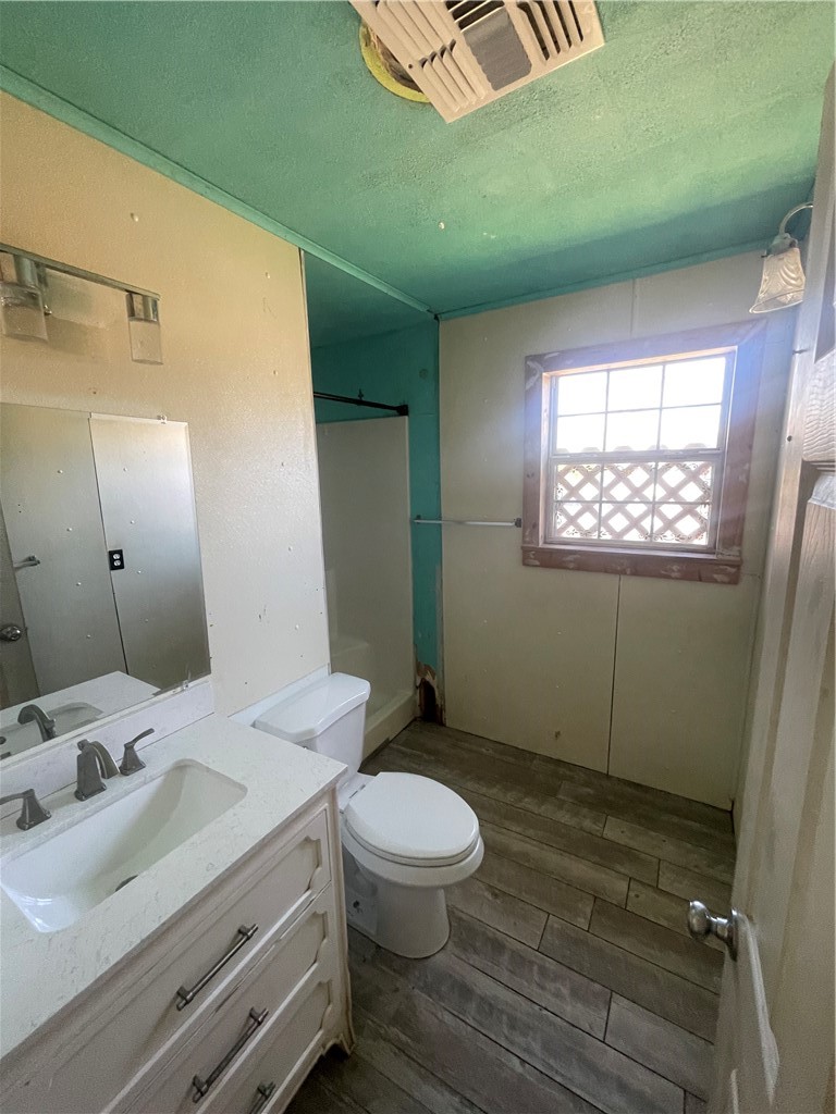 1733 Karen Dr Property Photo 10