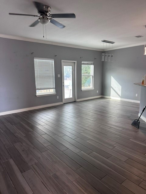 2050 Admiral Lane Property Photo 5