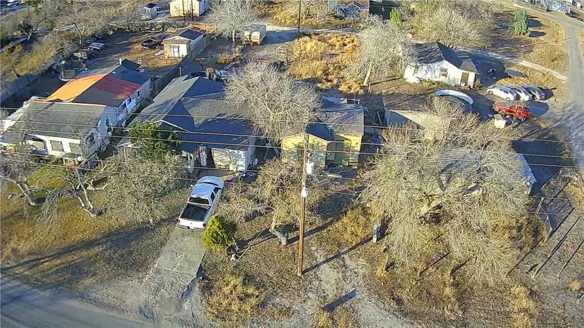 200 W 4th St Property Photo 3