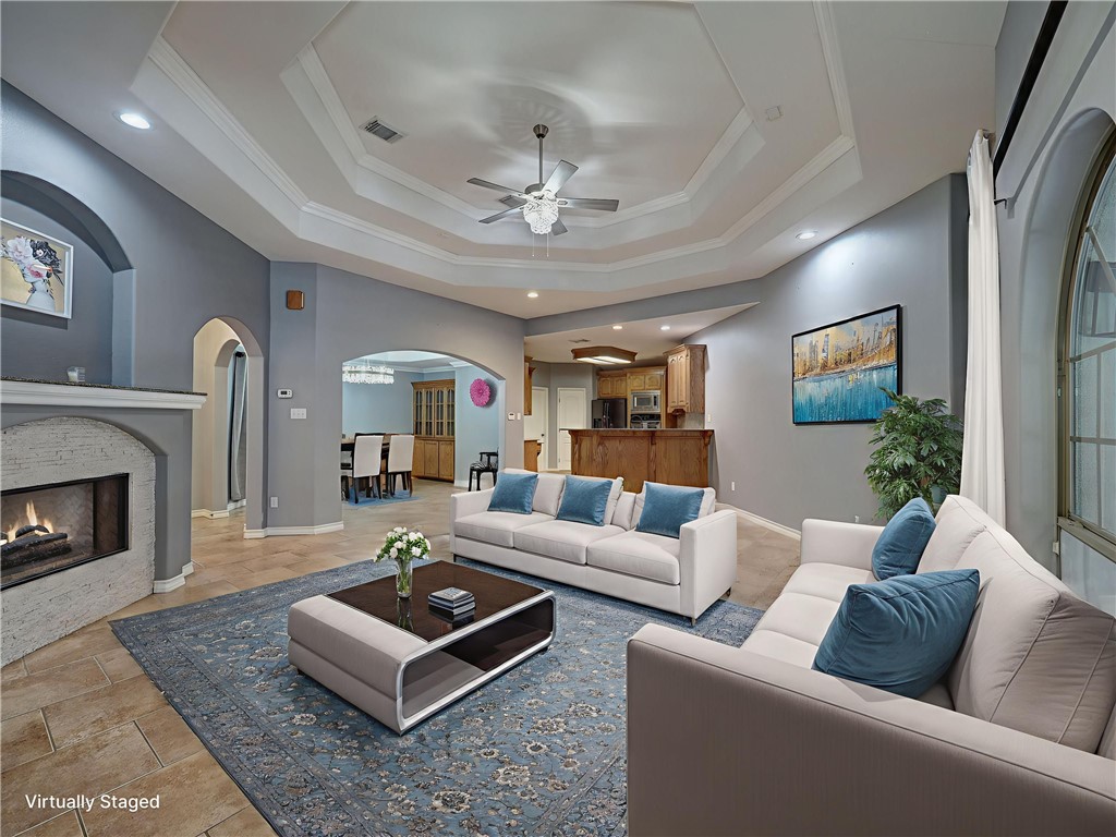 15029 Dasmarinas Dr Property Photo 9
