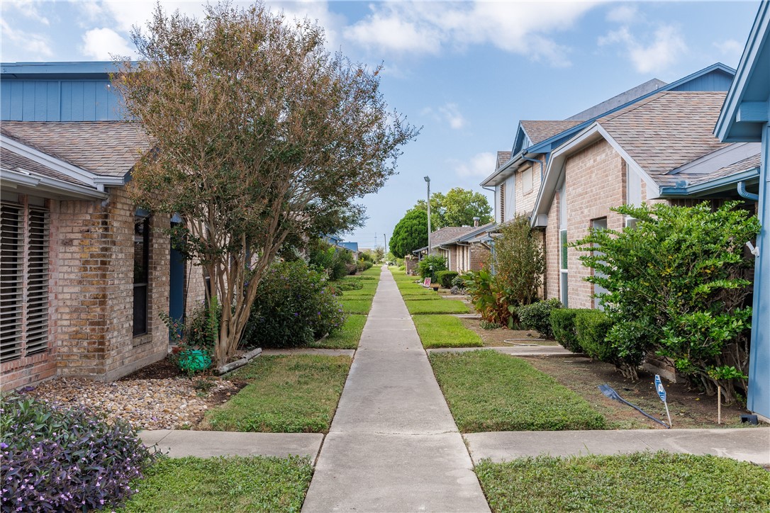 7217 Sparkle Sea Dr 2 Property Photo 3