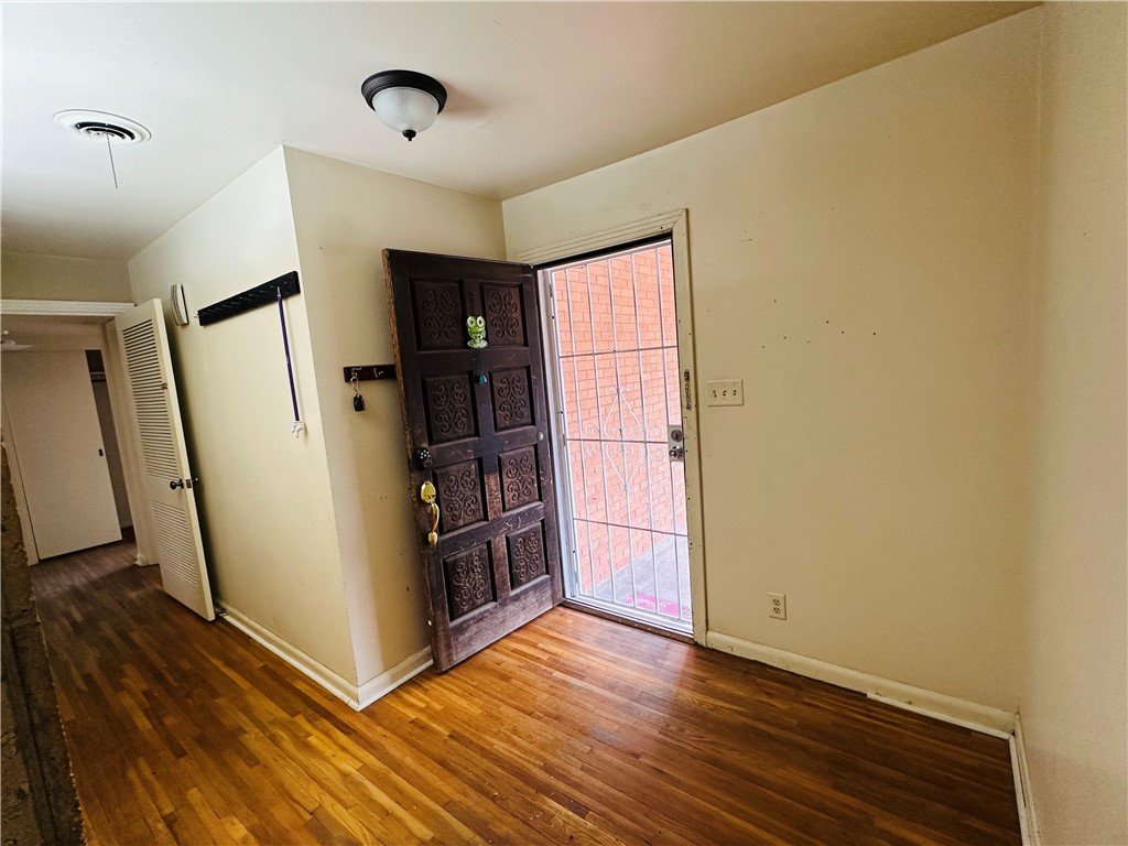 471438 Property Photo 5