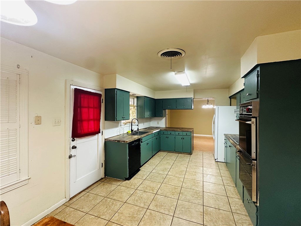 471438 Property Photo 8