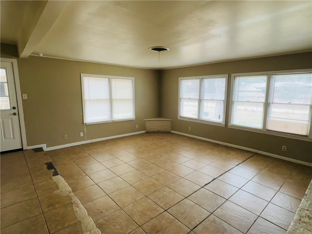 471438 Property Photo 12