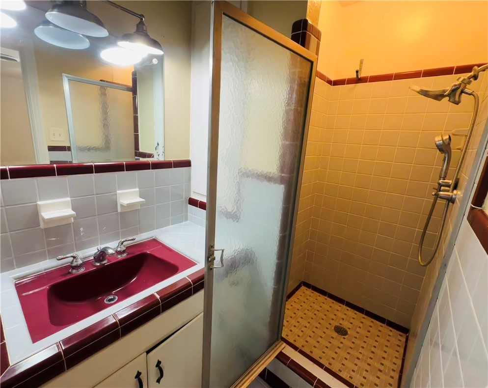 471438 Property Photo 17