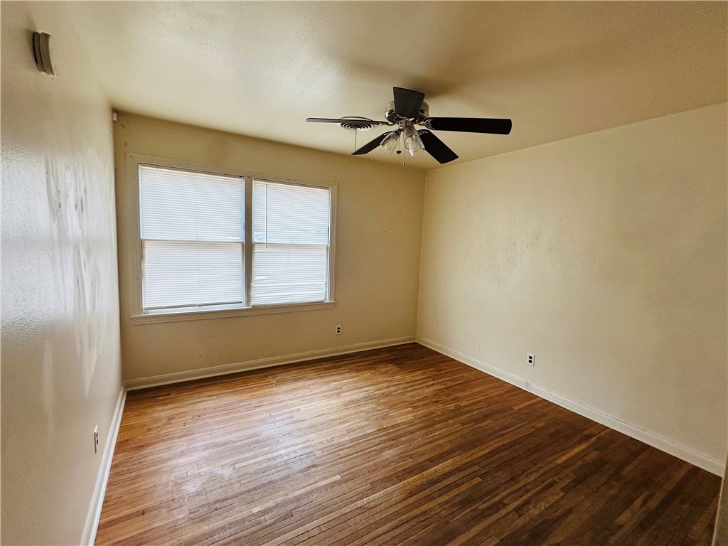 471438 Property Photo 23