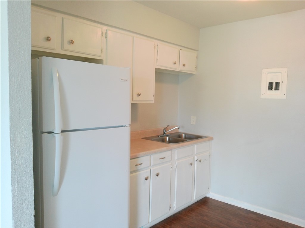 2026 Waldron 203 Property Photo 3