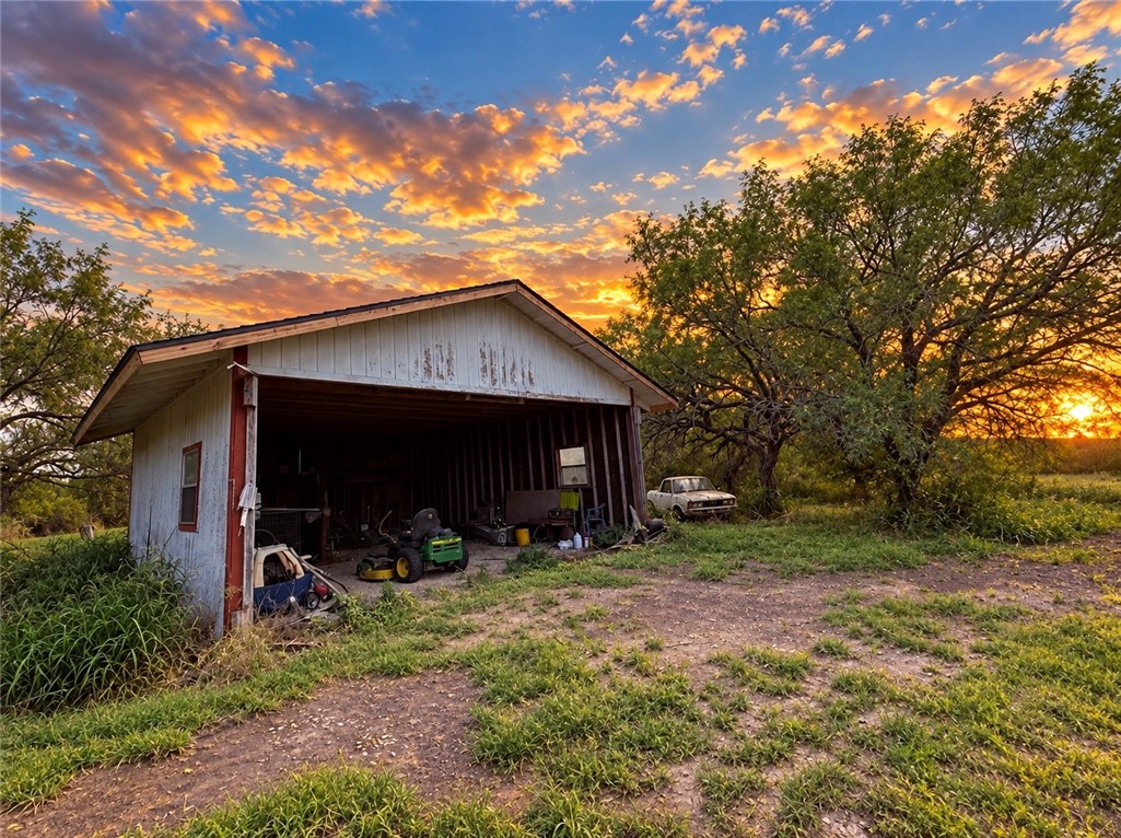 5742 Hidden Valley Loop Property Photo 23