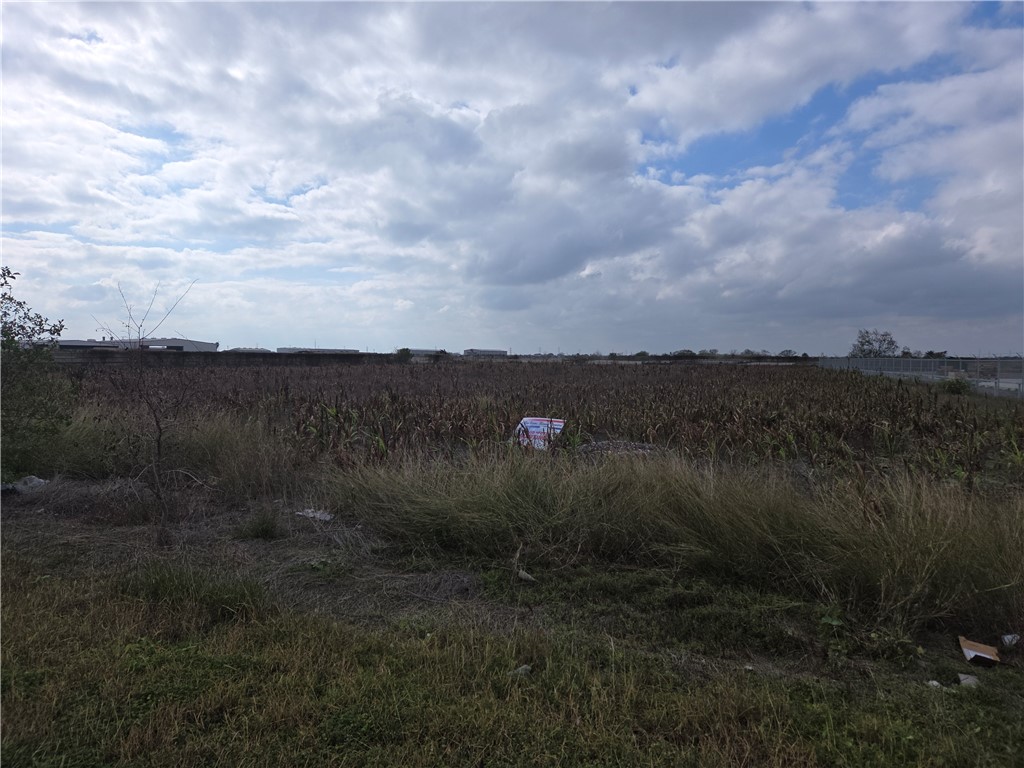 0 Ih 69 Property Photo 2