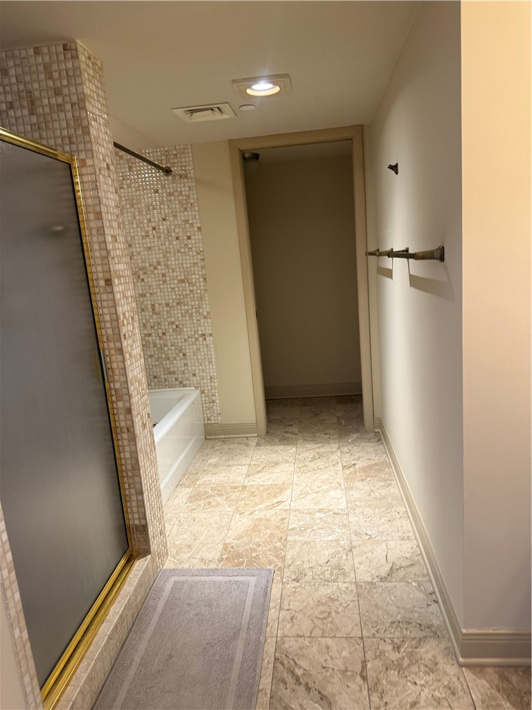 4350 Ocean Dr 301 Property Photo 7