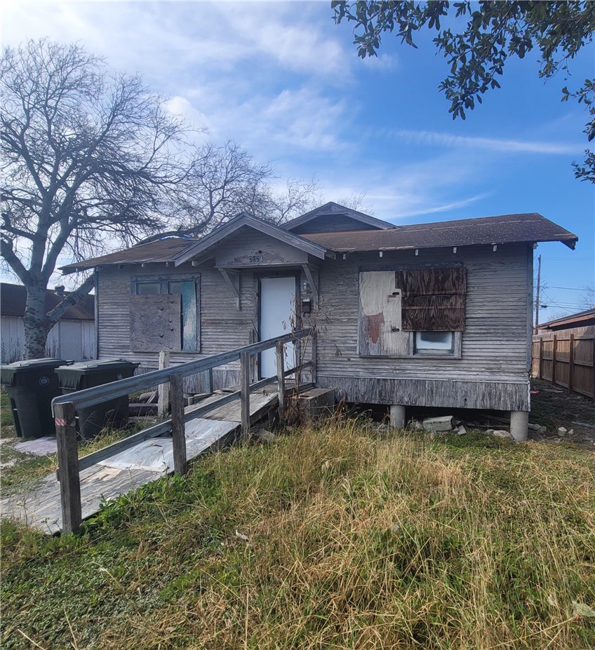 2921 Sabinas St Property Photo 1