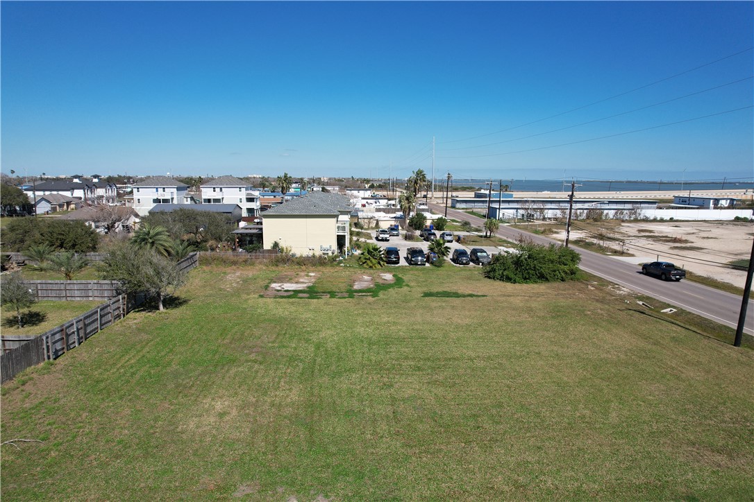 1214 Laguna Shores Property Photo 4