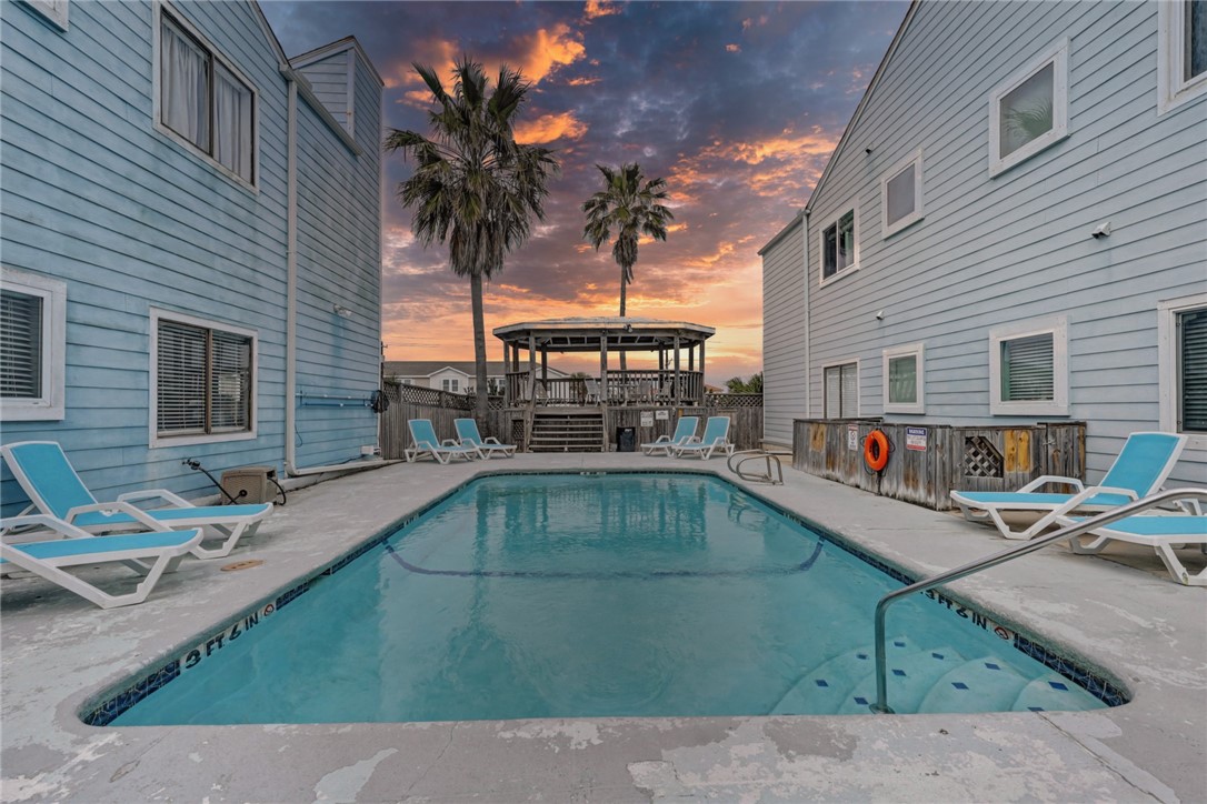 15010 Leeward Dr 9201 Property Photo 4