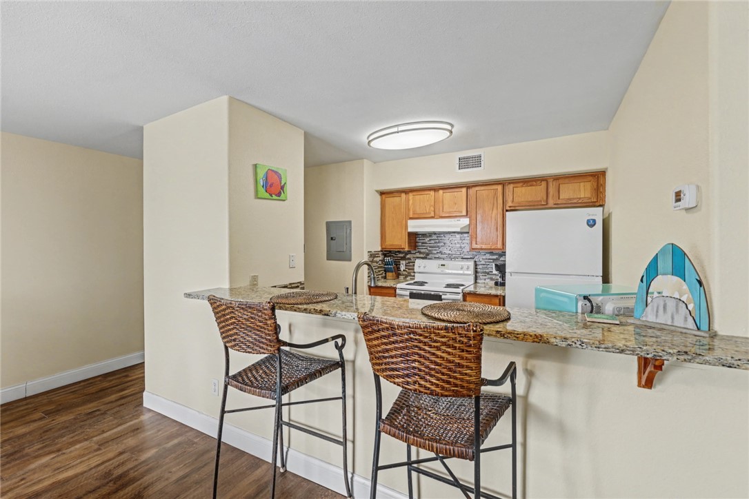 15010 Leeward Dr 9201 Property Photo 8