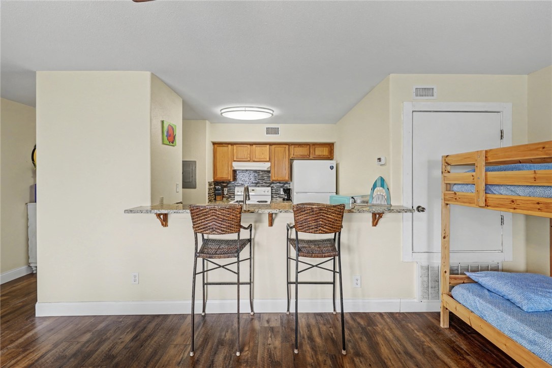 15010 Leeward Dr 9201 Property Photo 9