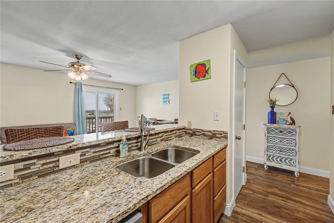 15010 Leeward Dr 9201 Property Photo 10