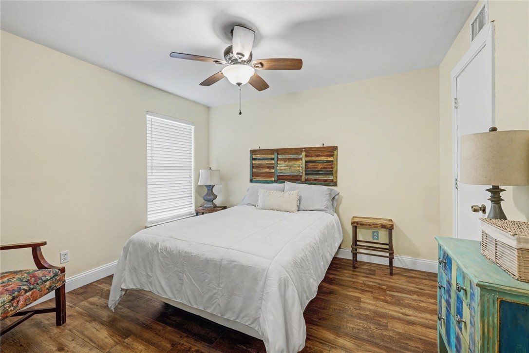 15010 Leeward Dr 9201 Property Photo 17