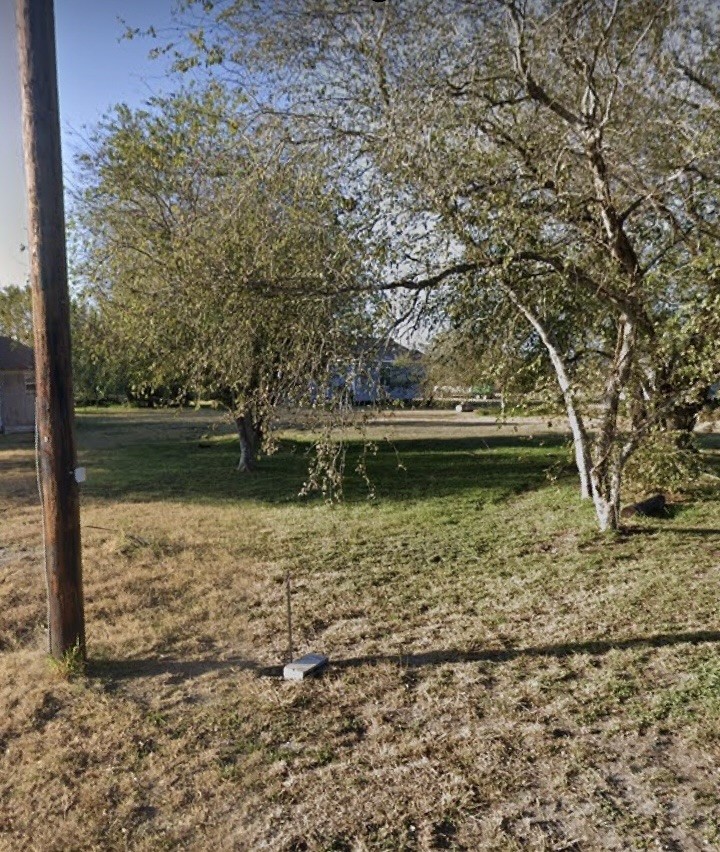 12416 County Road 1256 Property Photo 1
