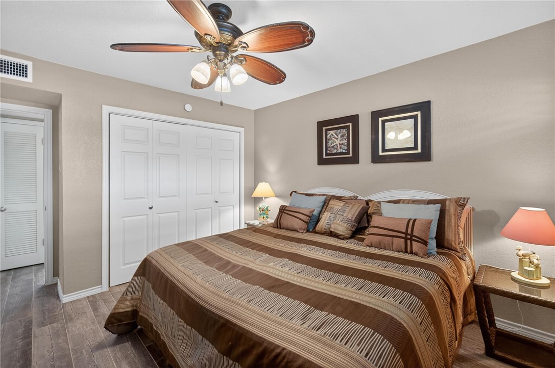 14810 Windward Dr 221 Property Photo 14
