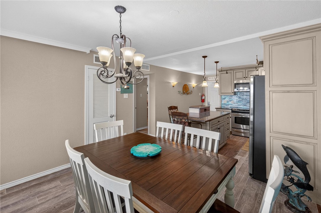14810 Windward Dr 221 Property Photo 17
