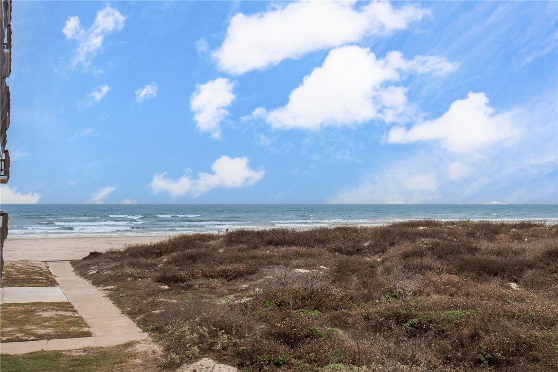 14810 Windward Dr 221 Property Photo 29