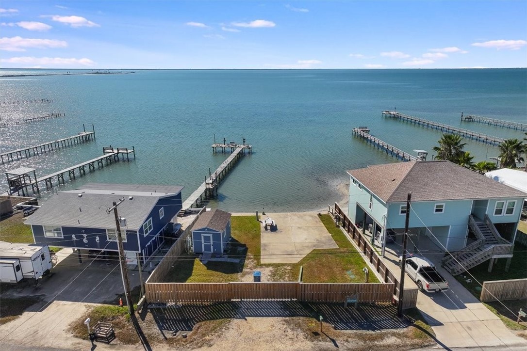 614 Copano Cove Road Property Photo 2
