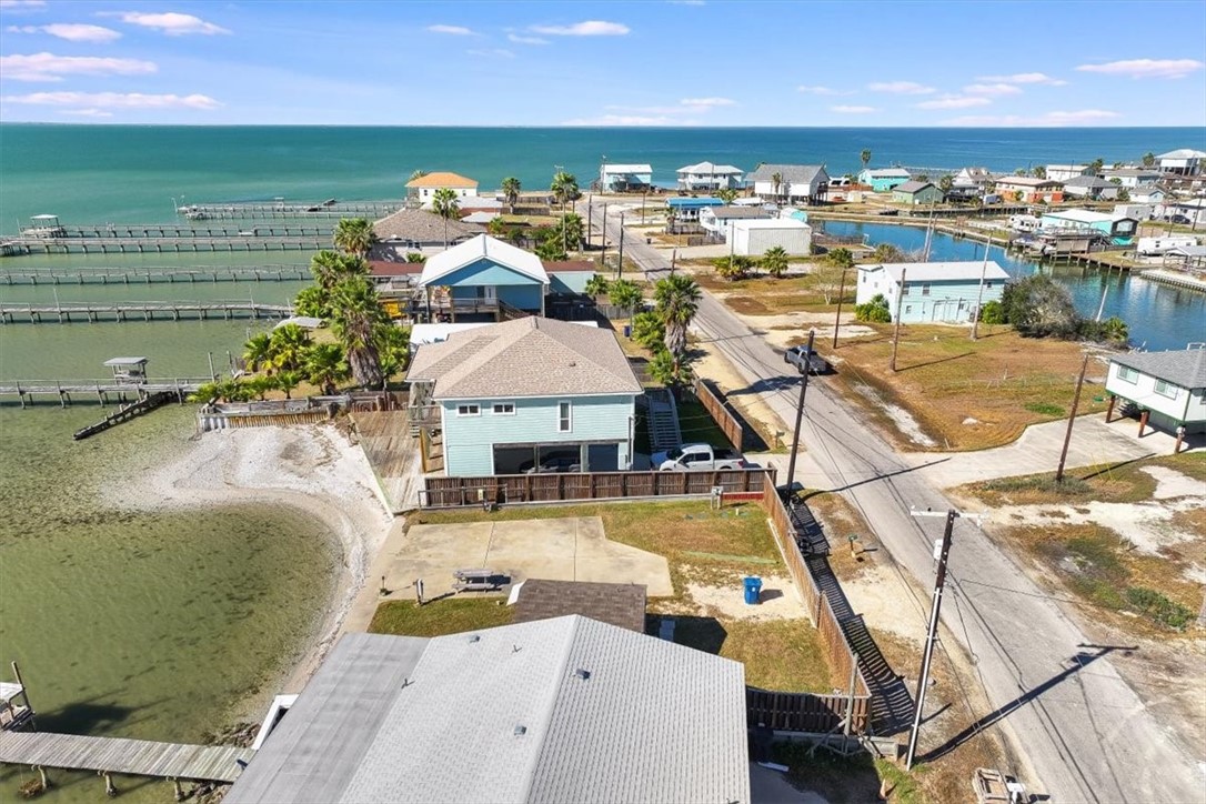 614 Copano Cove Road Property Photo 8