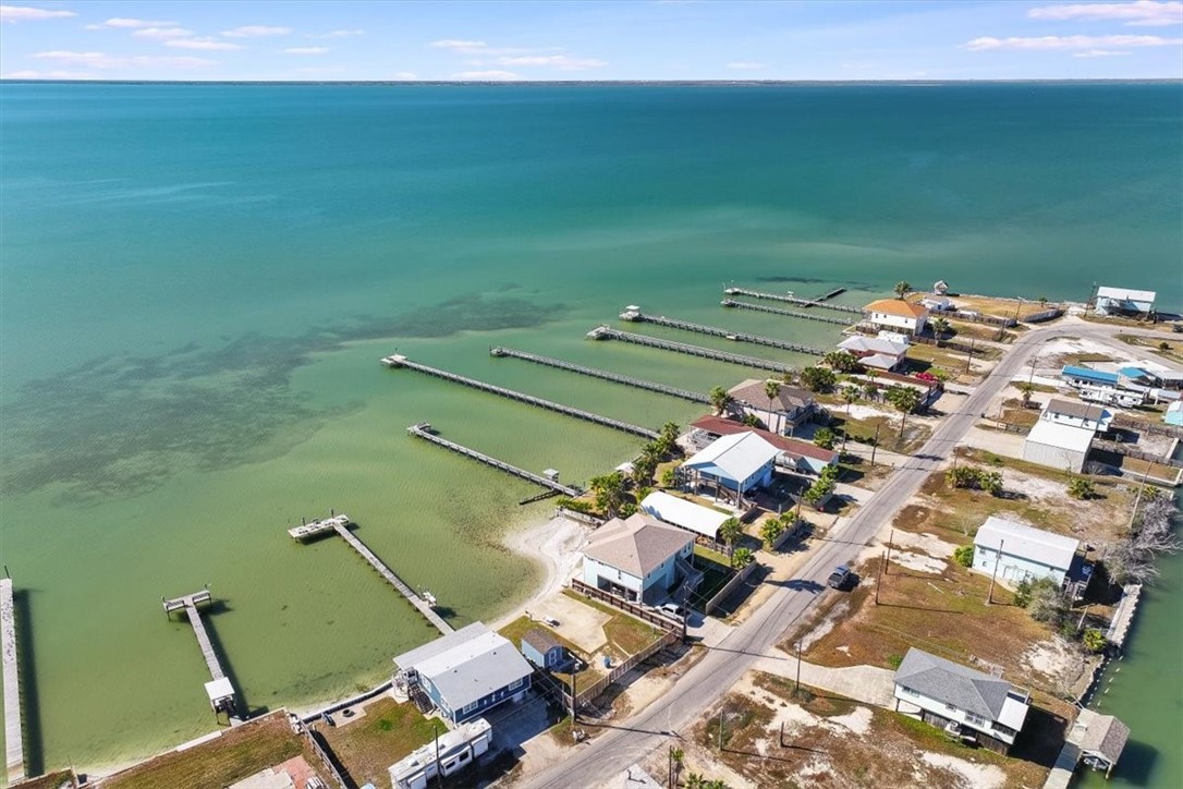 614 Copano Cove Road Property Photo 17