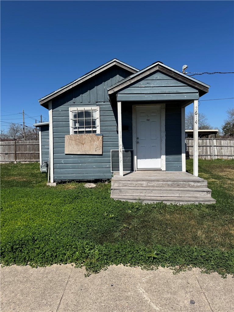 471665 Property Photo 1