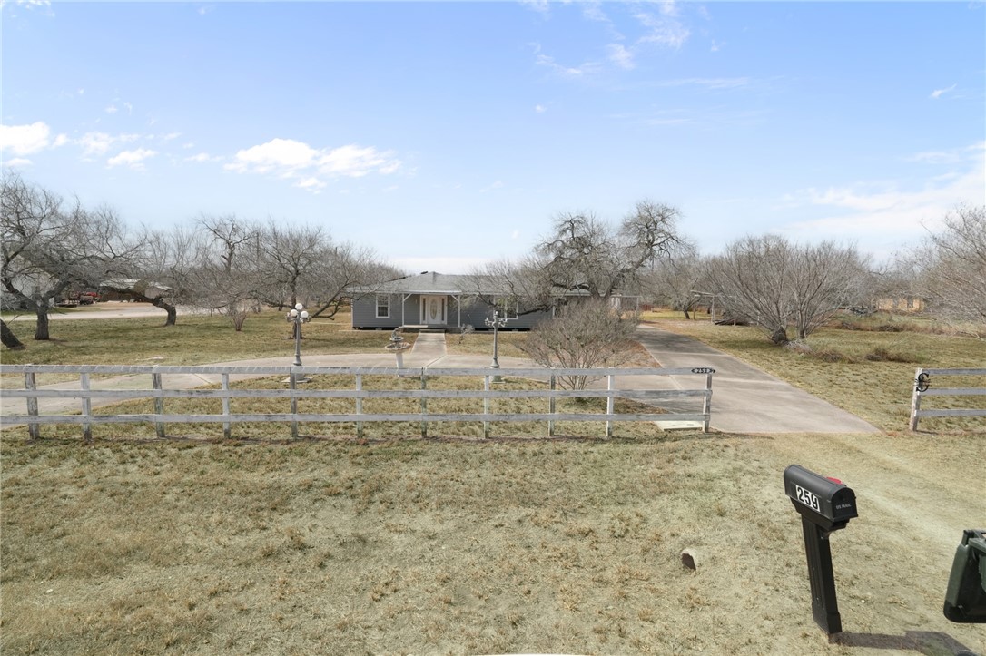 259 N County Road 1043 Property Photo 2
