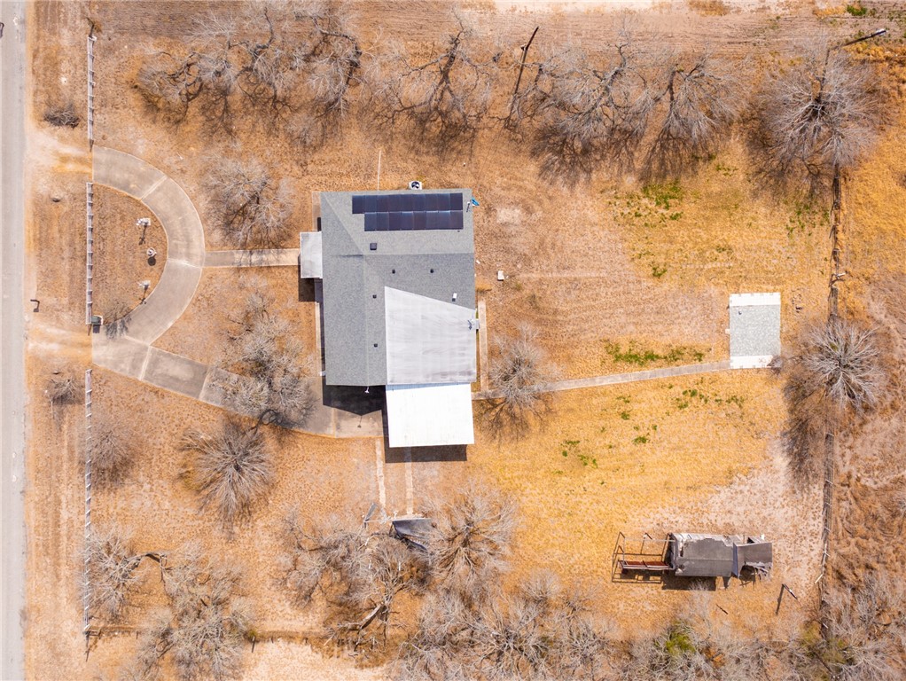 259 N County Road 1043 Property Photo 3