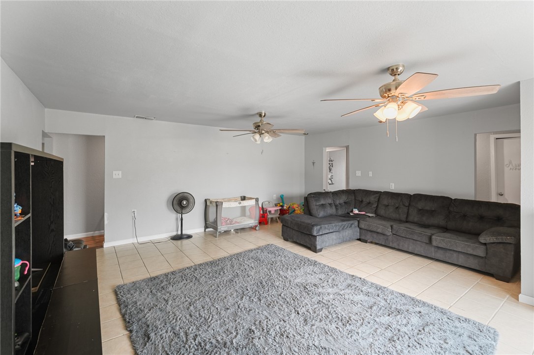 259 N County Road 1043 Property Photo 9