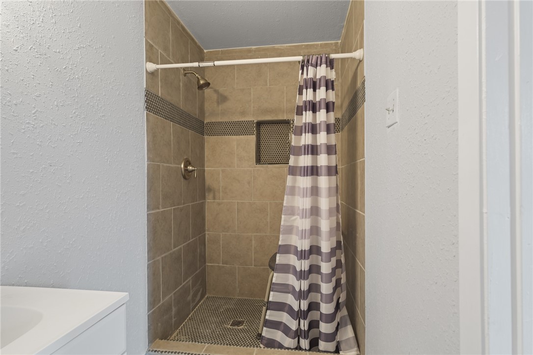 259 N County Road 1043 Property Photo 20