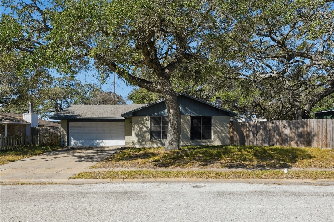 2111 Capeheart Property Photo 1