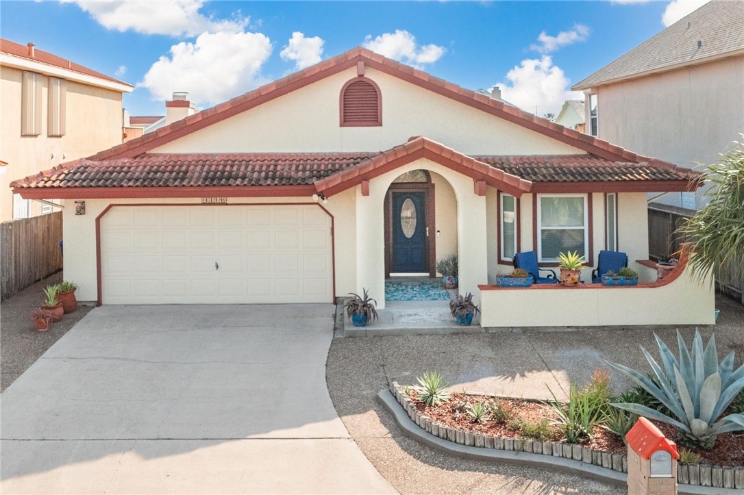 15226 ISABELLA Ct Property Photo 1