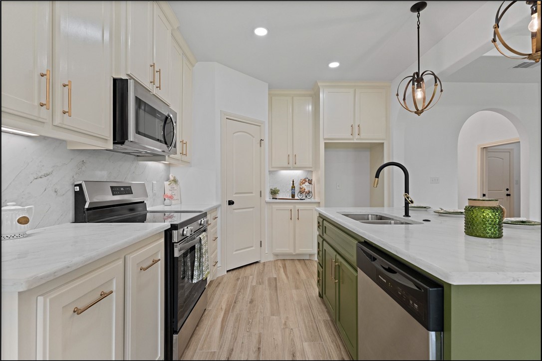 6725 La Salle Dr Property Photo 15
